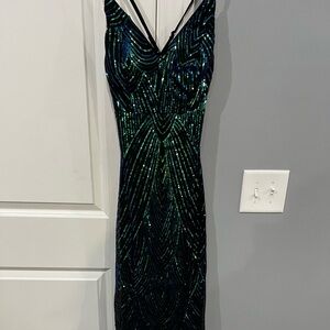 item 1-10 NWT womens Elegant Green and Black and blue sequins Evening Dress S